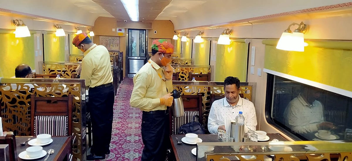 Railways to put packaged food under the microscope to gauge its quality