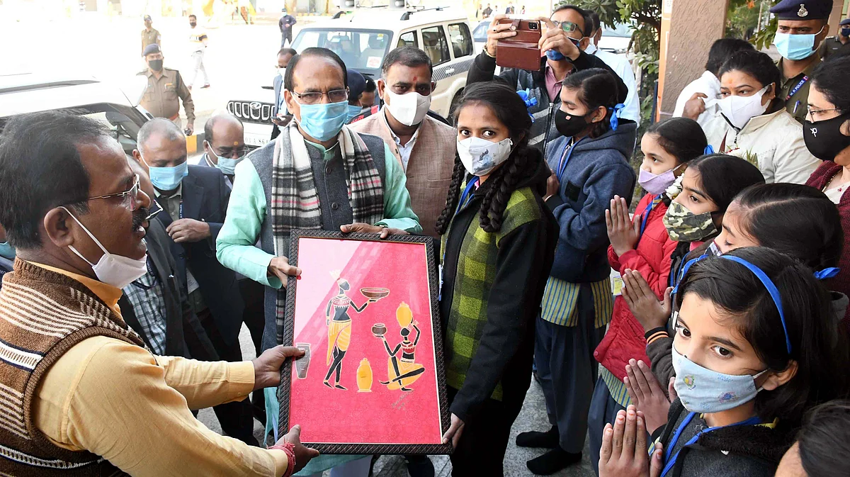 Getting vaccine is better than being on ventilator, says MP Chief Minister Shivraj Singh Chouhan