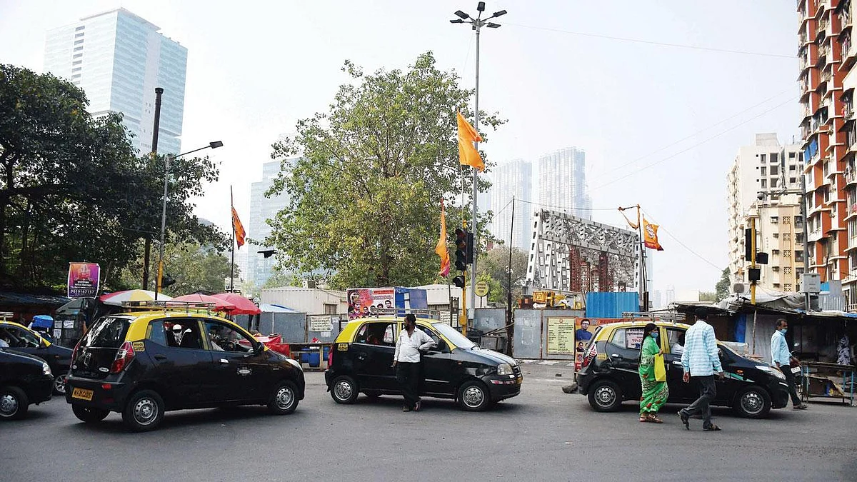 Mumbai: Unhappy with recent fare hike, airport prepaid taxi drivers demand revision of prices