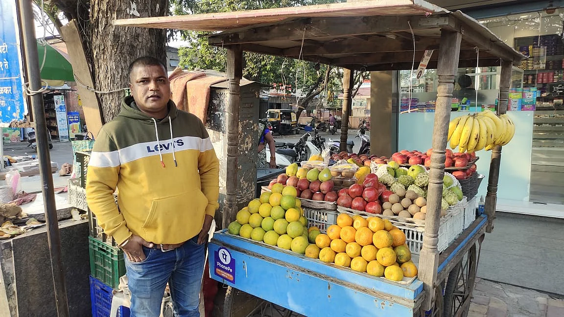 Meet the former Maharashtra hockey player Prashant Maruti Paigude who gives out free bananas to...