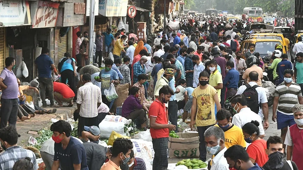 Mumbai reports massive surge in COVID-19 cases with more than 8000 fresh infections in a single day