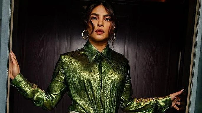 Priyanka Chopra Jonas is a force to be reckoned with as Sati in 'The Matrix Resurrections'