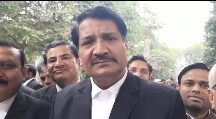 Madhya Pradesh: Gwalior bench of High Court bar association submits memo to district magistrate...