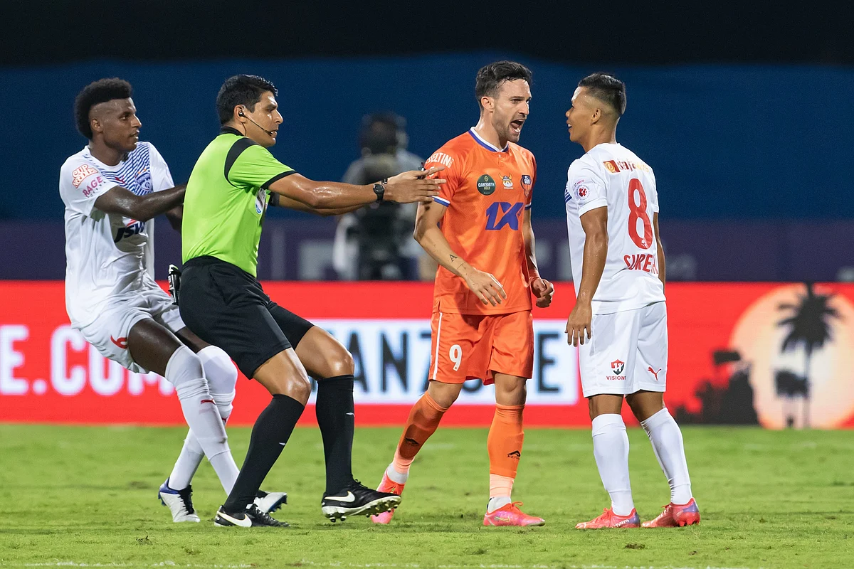 ISL: FC Goa’s Jorge Ortiz handed 2-match ban & Rs 50,000 fine for ‘violent conduct’ in match...