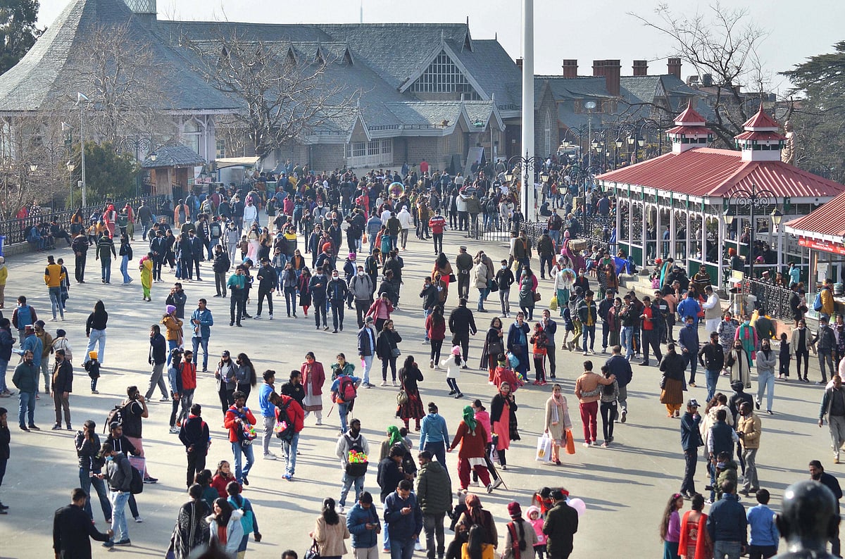 Massive influx of tourists in Shimla: 30,000 vehicles enter city in 2 days to escape soaring temperatures - Vimarsana News