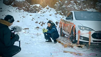 Watch: Man explodes his Tesla car with 30 kg dynamite after being told repairs will amount to Rs. 17 lakh, netizens react