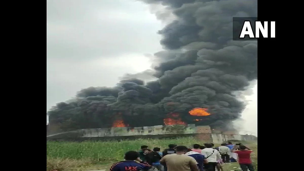 West Bengal: Massive fire breaks out at thermocol factory in Howrah's Rajapur area; no casualties...