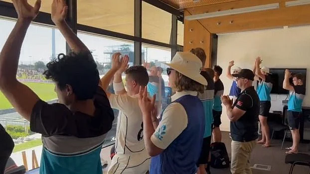 Watch Video: Devon Conway receives standing ovation from New Zealand teammates after ton against...