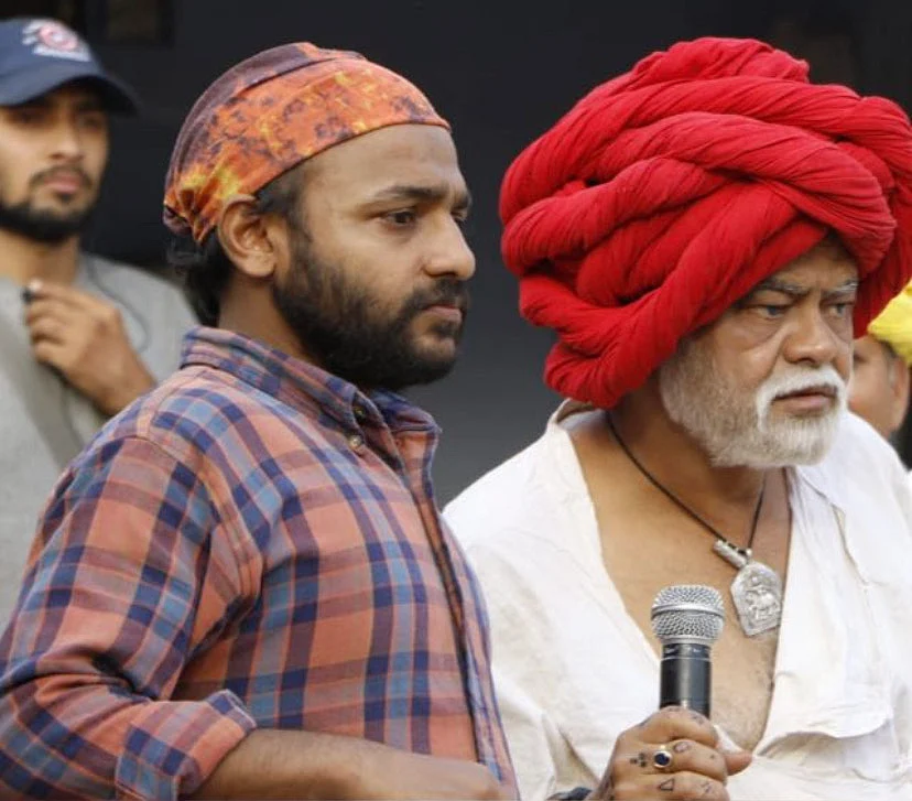 Dinesh S Yadav shares his experience of working with Sanjay Mishra in his National Award winning...