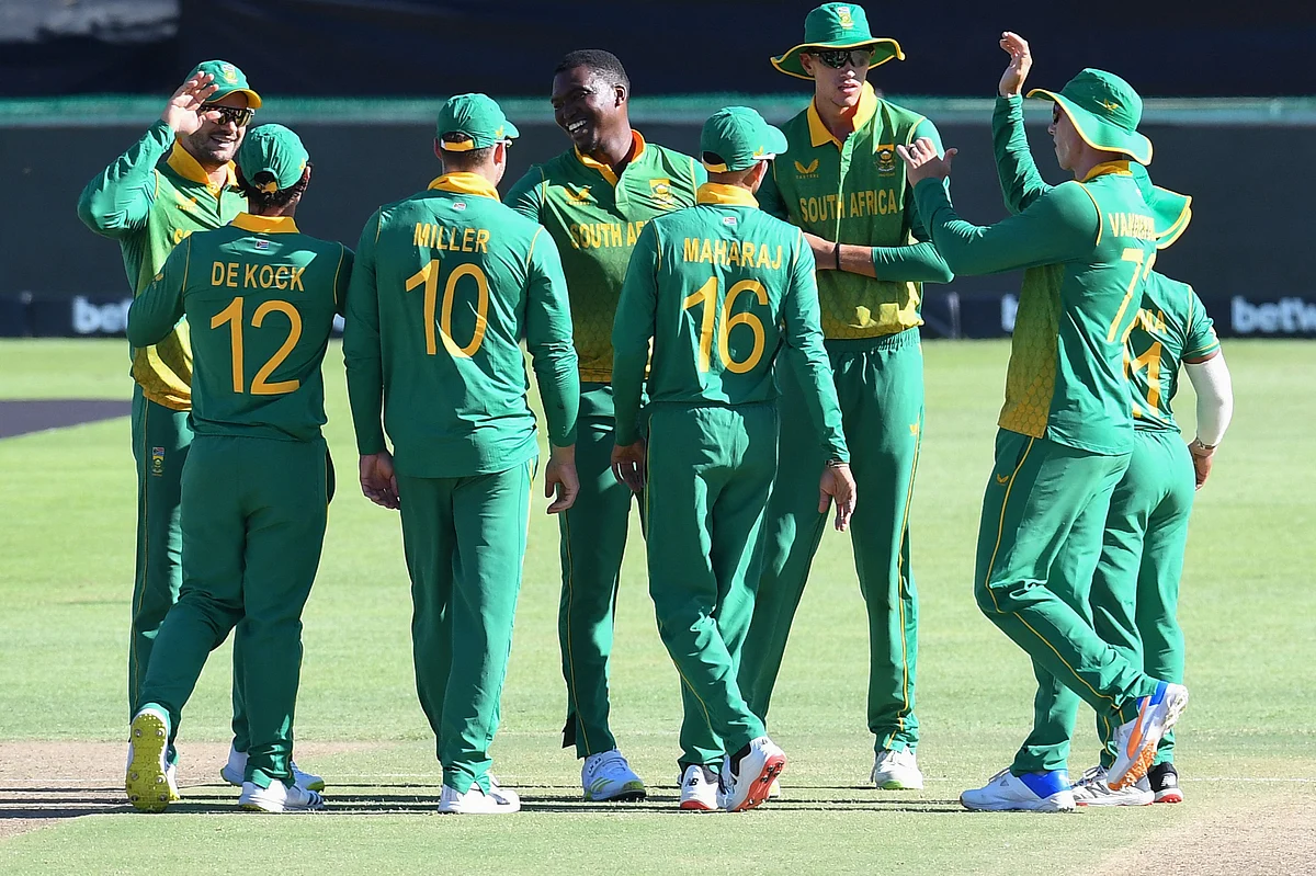 SAvsIND, 1st ODI: Rassie van der Dussen, Temba Bavuma tons power South Africa to 1-0 lead against...