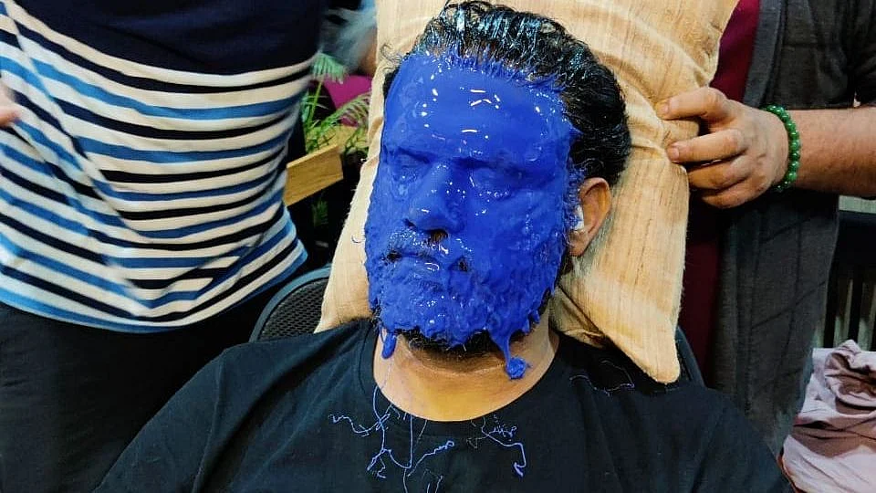 Sohum Shah strikes a pose with face plaster, excited fans wonder if 'Tumbbad 2' is in making