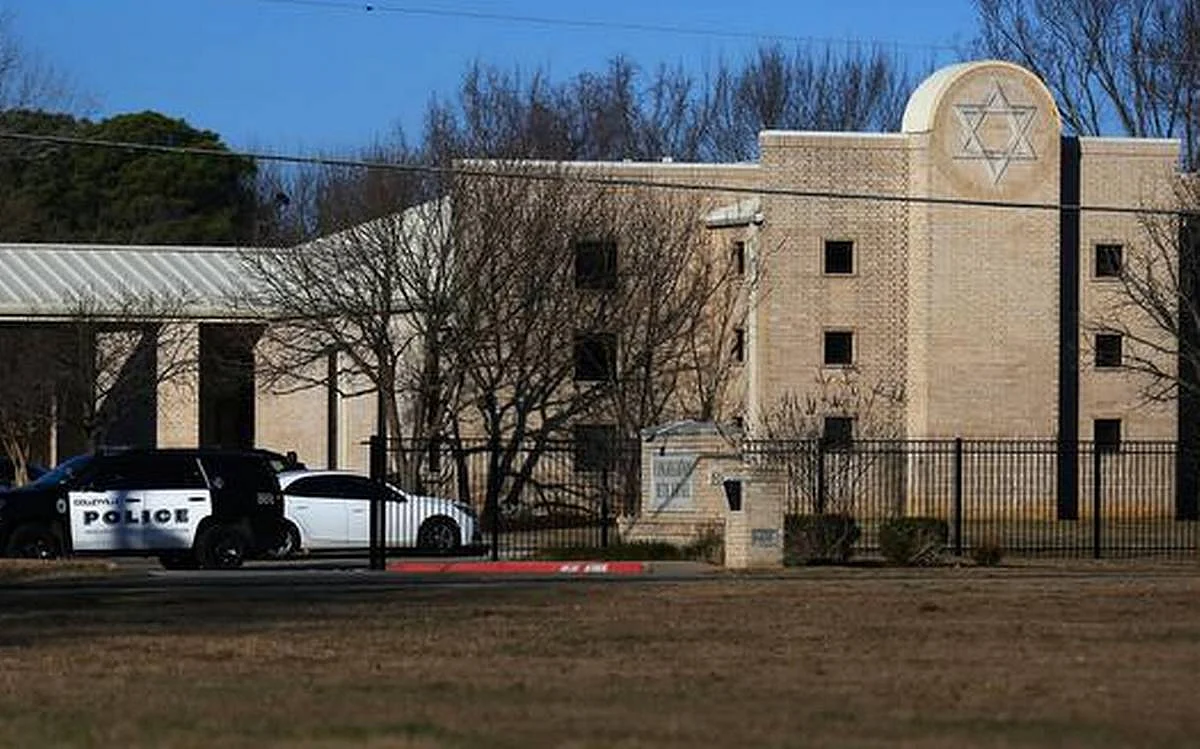 Texas synagogue standoff: British police arrest 2 teenagers for investigation from South Manchester