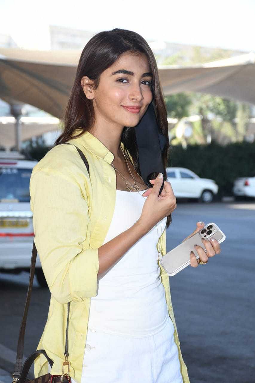 Photos: Deepika Padukone, Ananya Panday, Athiya Shetty and other B-Town celebs spotted in Mumbai 7 IMG 20220130 WA0018