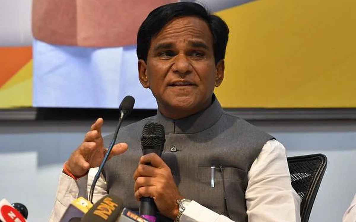 BJP leaders in Maharashtra being targeted with fake cases out of vindictiveness: Union Minister...