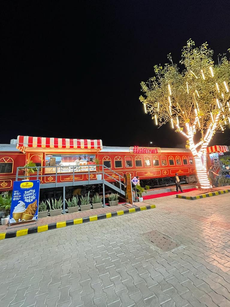 After CSMT, Central Railway sets up 'Restaurant on Wheels' at Nagpur