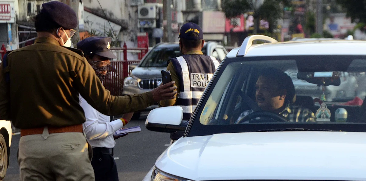 Bhopal police issued challans to the motorists who jumped traffic signals on Wednesday