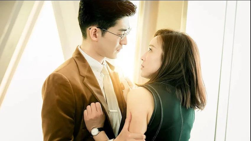Janine Chang And Zhang Han Relationship 2021 Not Your Mainstream Watch: Hans Zhang and Janine Chang-starrer Chinese