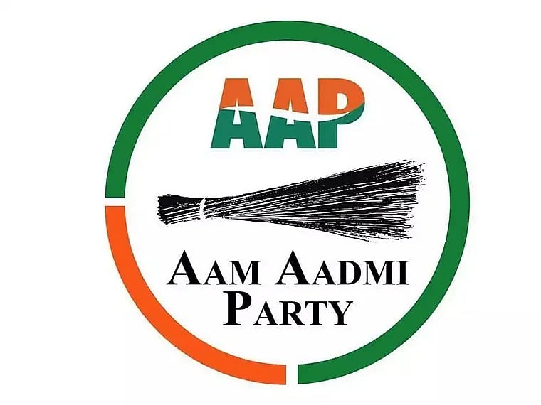 Indore: Slash service charge, GST of paid precaution dose, says AAP - Vimarsana News