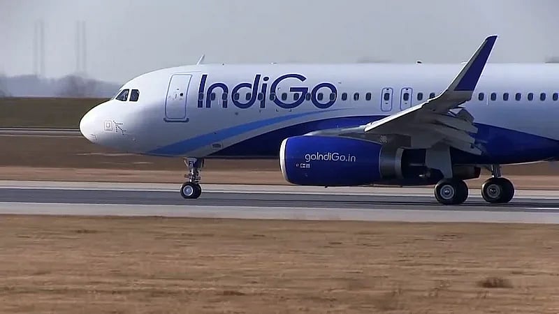 Bhopal: IndiGo flight returns on runway due to technical snag; passengers were sent by evening flight - Vimarsana News
