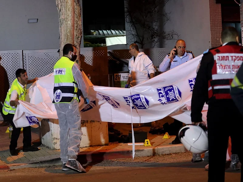 2 policemen shot dead in Israel's Hadera by Arab gunmen, Islamic State claims responsibility