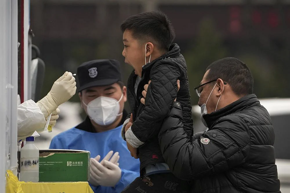 China's 'zero COVID-19' strategy: Total lockdown in Shanghai bars residents from leaving home