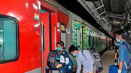 Western Railway extends trips of seven pairs of summer special trains; check here - Vimarsana News