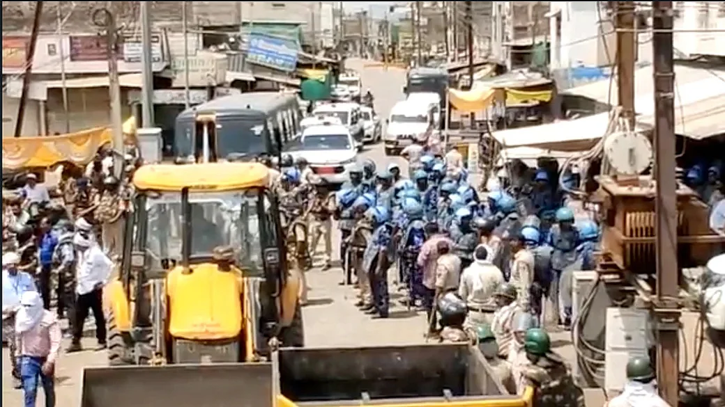 Madhya Pradesh: Did not issue demolition order after riots in Khargone, says district administration