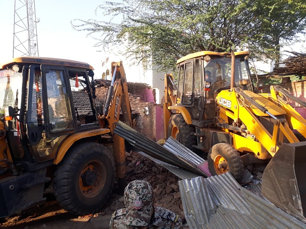 Alirajpur: Rape accused's illegal house demolished - Vimarsana News