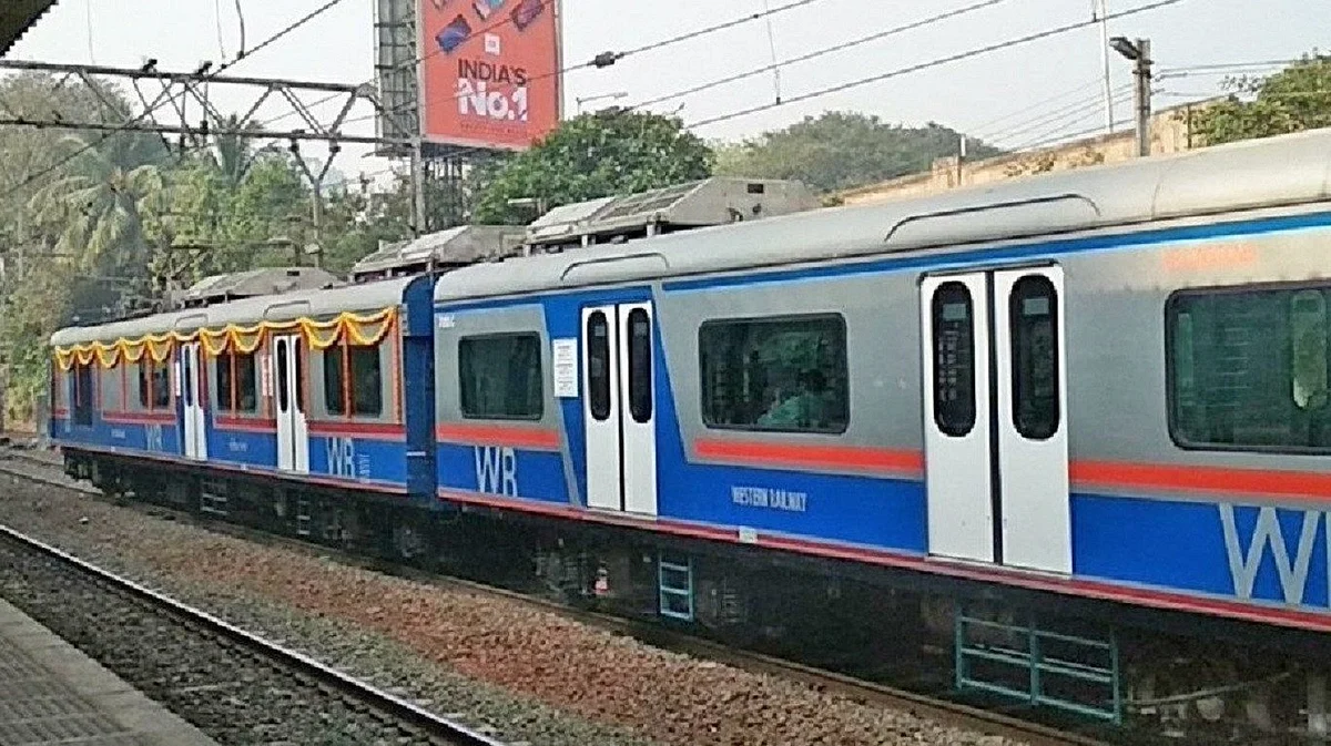 Mumbai AC local train fare to be reduced by 50%: Minister of State for Railways Raosaheb Danve