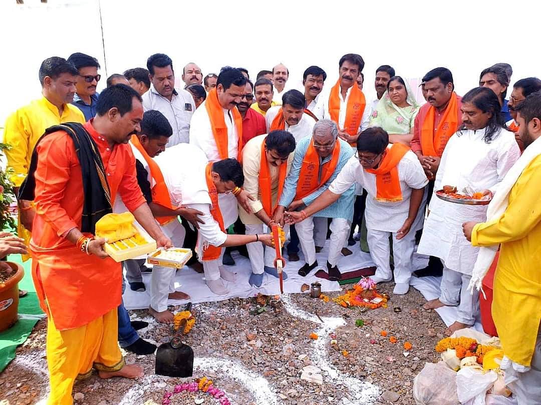 Indore: Bhoomi pujan of link road from Kanadia to Khajrana temple performed - Vimarsana News