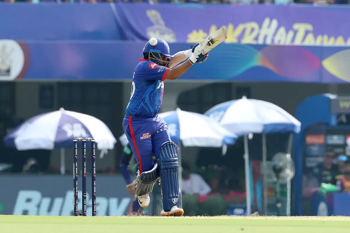 IPL 2022: Prithvi Shaw's helmet dented by a Umesh Yadav short ball as Delhi Capitals bat first...