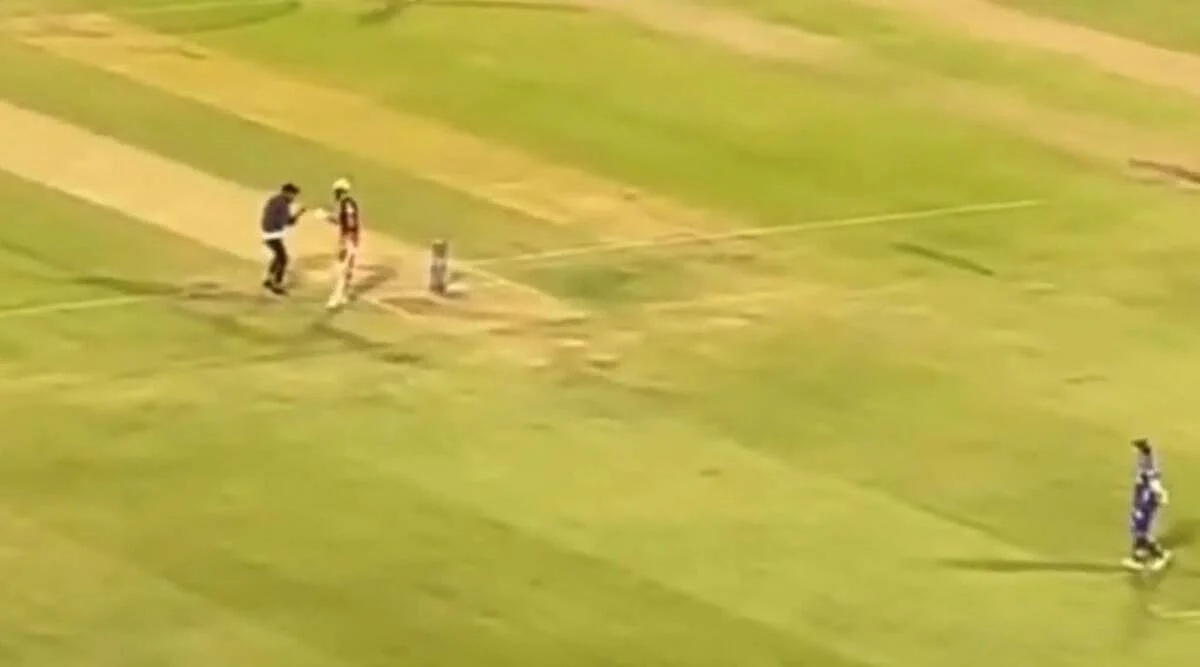 IPL 2022: Cops file FIR against man for fist bumping Virat Kohli and Rohit Sharma during Royal...