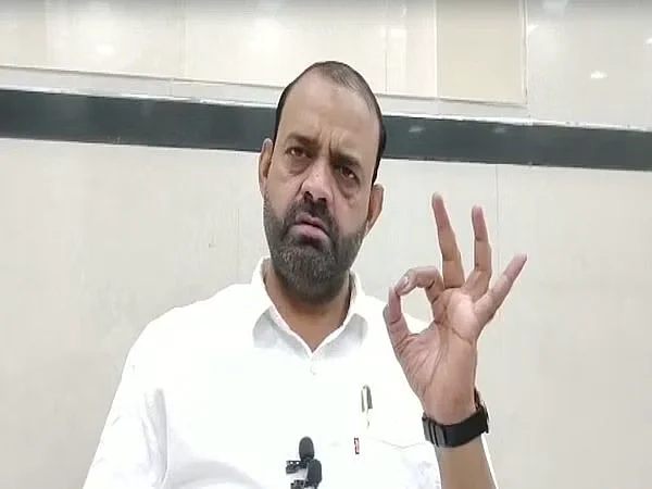 Mumbai: NCP leader Asif Sheikh demands arrest of MNS Chief Raj Thackeray over loudspeaker row