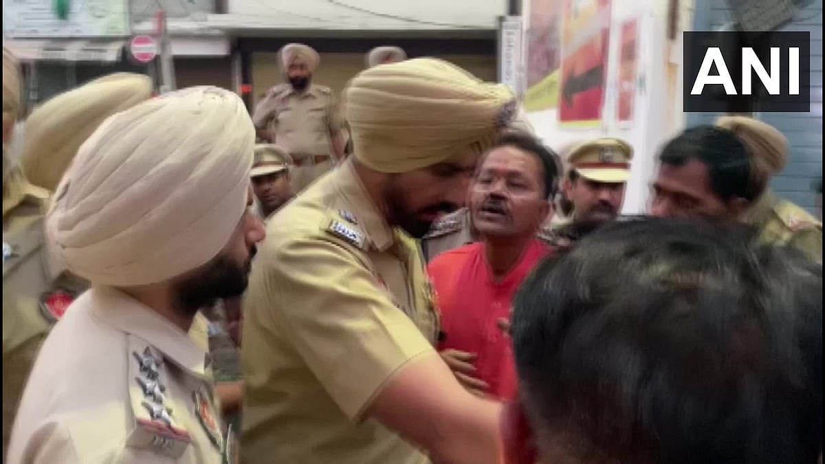 Patiala clash: Shiv Sena leader Harish Singla arrested - Vimarsana News