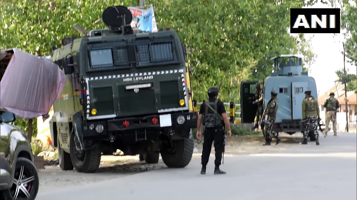 J&K: 3 Lashkar terrorists killed in encounter with security forces in Pulwama, operation underway - Vimarsana News