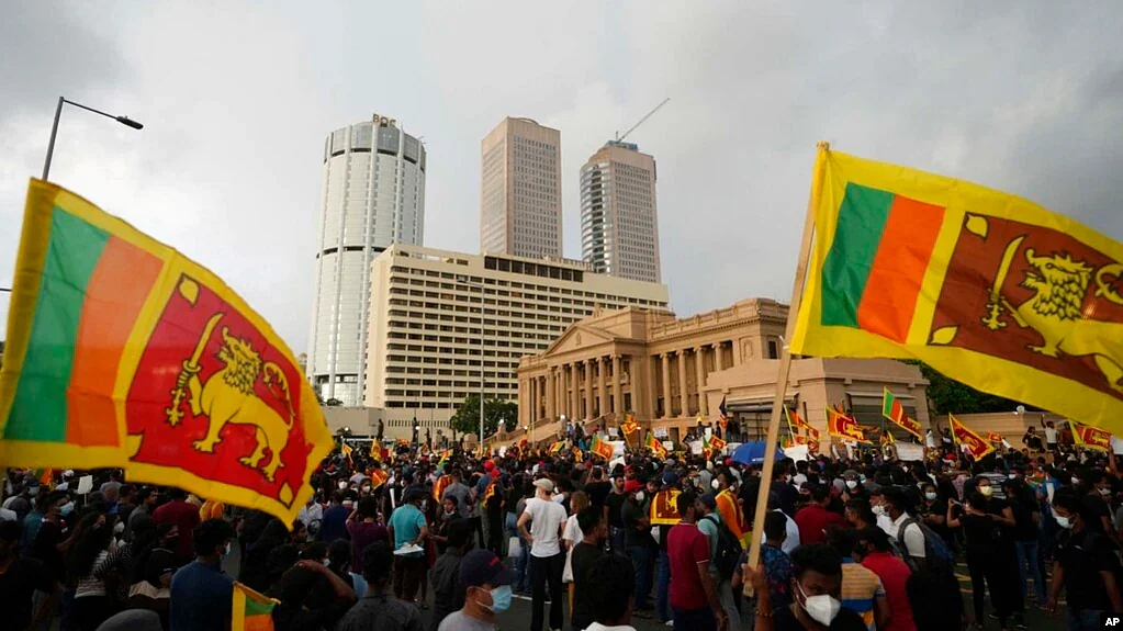 Sri Lanka can overcome economic crisis provided Central Bank is allowed to run independently:...