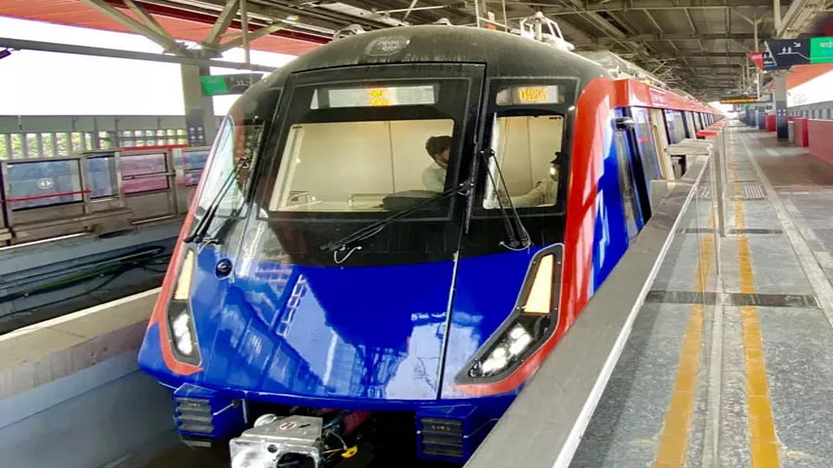 Delhi: Technical snag hits Metro Blue Line again, services affected - Vimarsana News