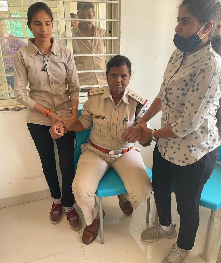 Ujjain: Lokayukta arrests TI for taking bribe of Rs 29000 - Vimarsana News