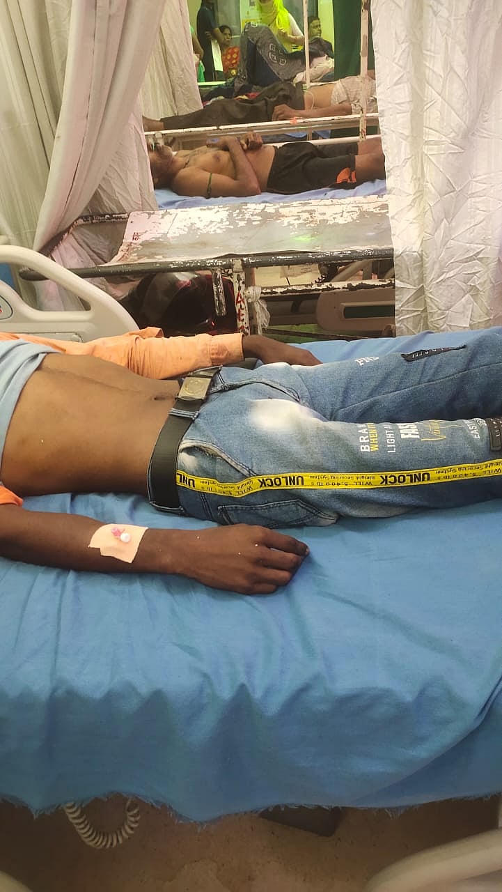 Thane: Mini truck overturns in Shahapur, 12 going for marriage function injured majorly - Vimarsana News