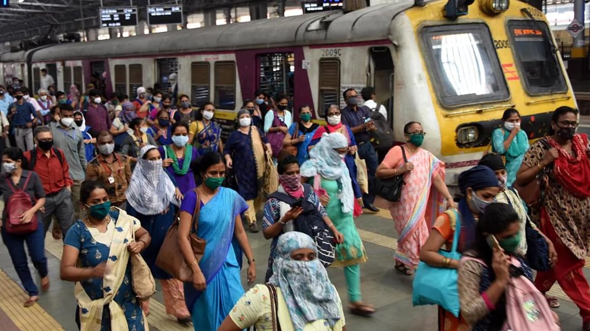 CR tops all zones for ticketless fines, collects over Rs 214 crore - Vimarsana News