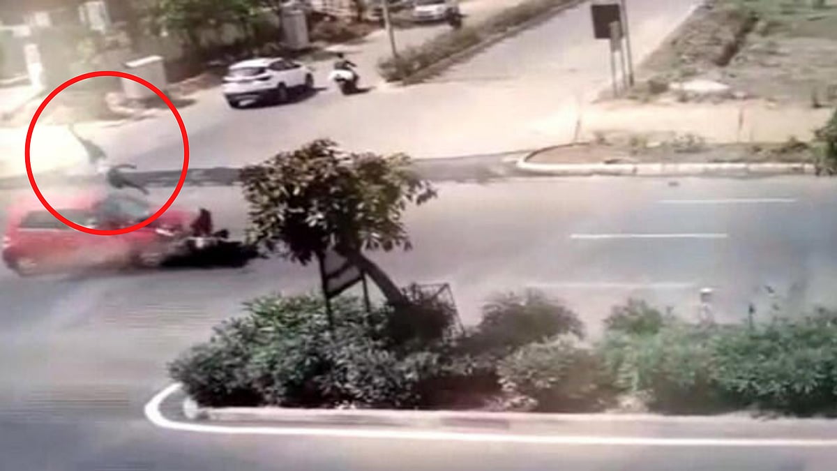 Ghaziabad road accident sets biker flying over hit car - Vimarsana News