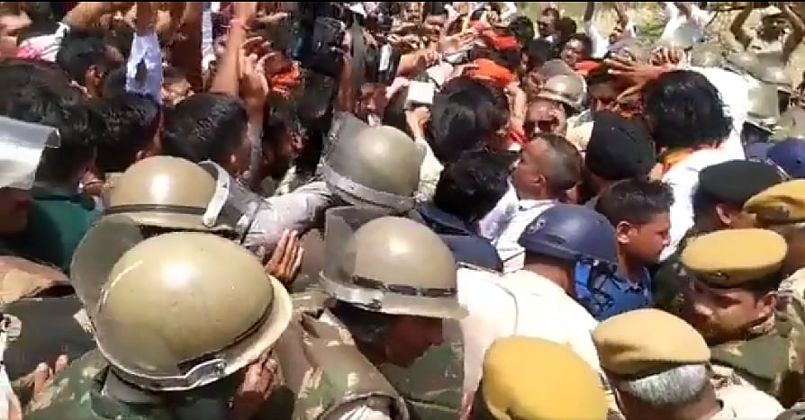 Karauli violence: Rajasthan police stop Tejaswi Surya, other BJP leaders from meeting victims; WATCH - Vimarsana News
