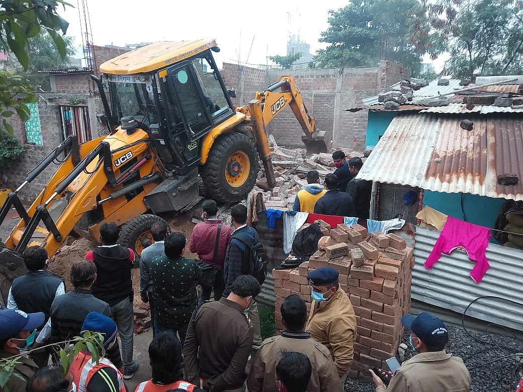 Madhya Pradesh: Bulldoze criminals and break their economic backbone, instructs Chouhan - Vimarsana News