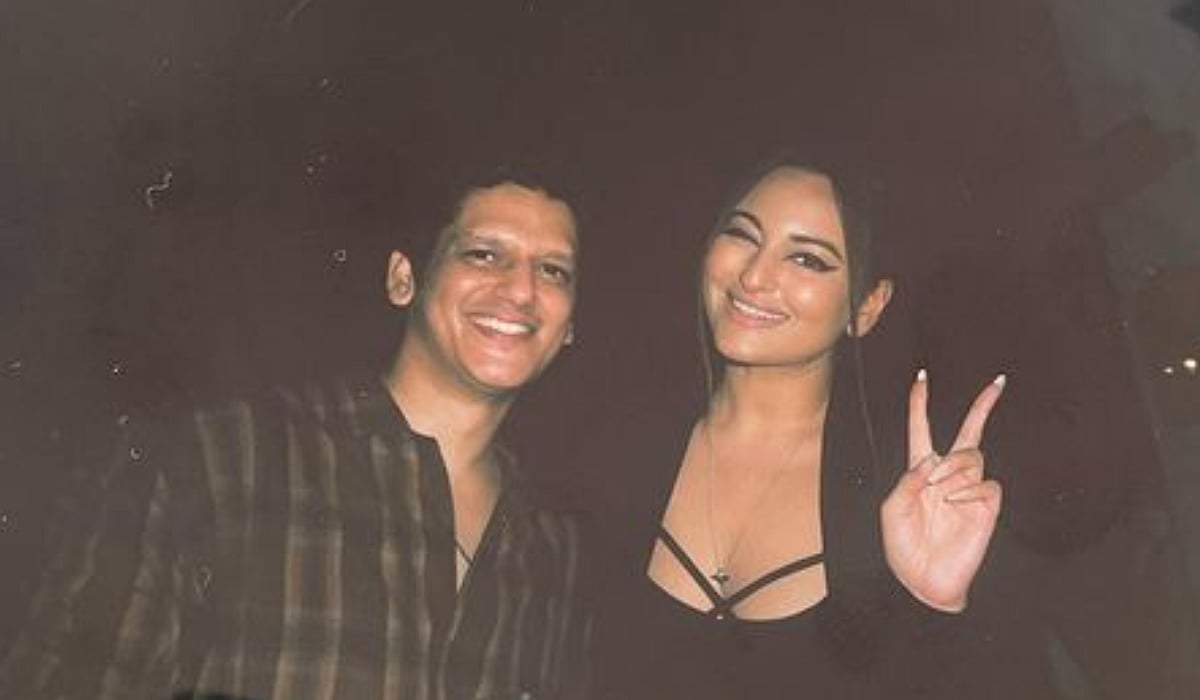 Pics: Vijay Varma enjoys birthday bash with 'Fallen' co-star Sonakshi Sinha; Richa Chadha feels left out - Vimarsana News