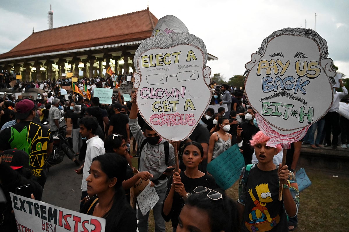 Sri Lanka economic crisis: Anti-government protests continue, police use water cannons, tear gas - Vimarsana News