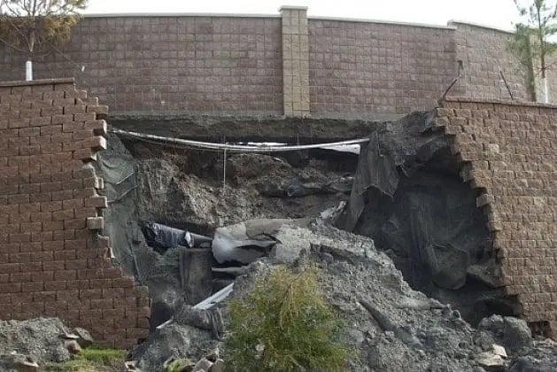 Wall collapses in Gujarat; at least 12 feared dead - Vimarsana News