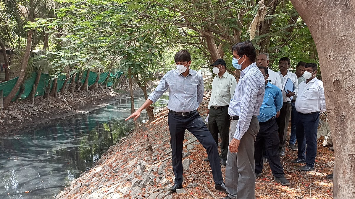 In Pics: NMMC chief inspects pre-monsoon works in Navi Mumbai, claims over 80% completed - Vimarsana News