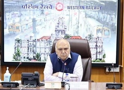 Railway Board chief reviews Unified Command & Control Centre in Mumbai - Vimarsana News