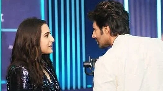 Photo: Kartik Aaryan, Sara Ali Khan meet for the first time in 2 years post alleged break up