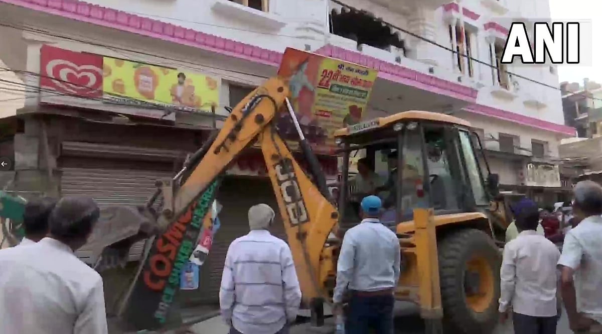 Delhi: Anti-encroachment drive continues at Khyala Road, Shyam Nagar area; see pics - Vimarsana News